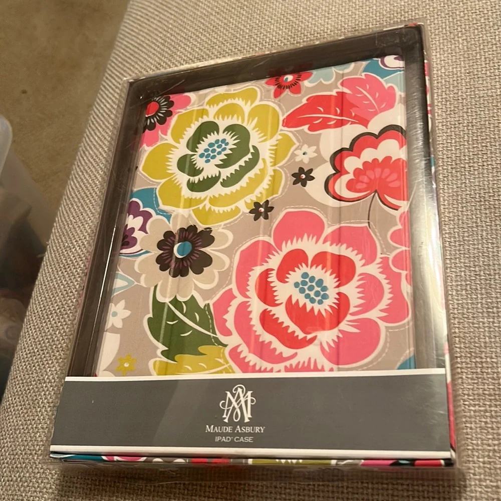 Maude Asbury Floral Case for IPAD 2, 3 & 4 with Foldable Stand